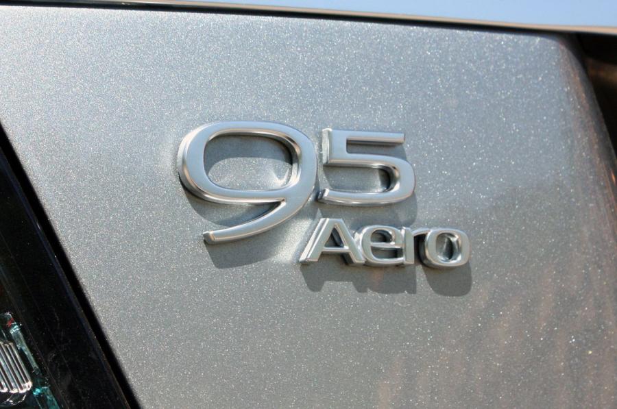  Saab 9-5 Sedan 2010 года  (фото 39 из 199)